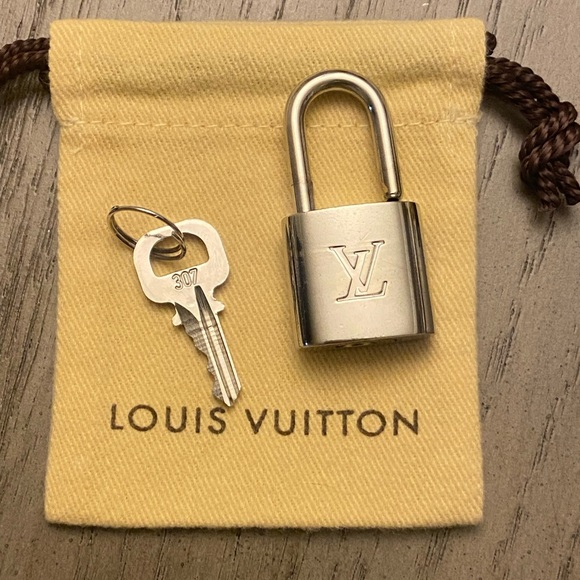Authentic Louis Vuitton Silver padlock & key set #307 - Picture 1 of 11